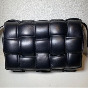 Bottega Veneta Cassette Bag Black/Gold